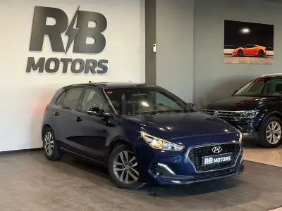 Brugt Hyundai i30 GO! 120 HK (88 kW) 2019 Blå Sedan