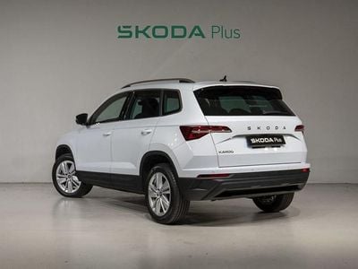 Usado Skoda Karoq Selection 150 CV (110 kW) 2025 Blanco SUV