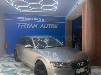 Usado Audi A4 143 CV (105 kW) 2012 Gris / plata Familiar