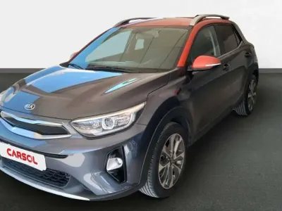 Usado Kia Stonic 84 CV (61 kW) 2019 Gris SUV