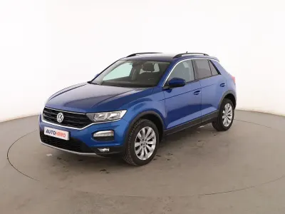 Usado VW T-Roc Advance 116 CV (85 kW) 2018 Azul SUV