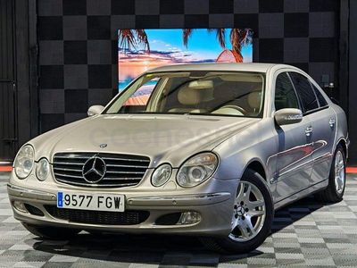Usado Mercedes E320 Avantgarde 204 CV (150 kW) 2004 Beige Berlina