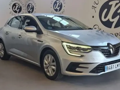Usado Renault Mégane IV Intens 116 CV (85 kW) 2021 Gris Utilitario