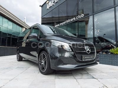 Usado Mercedes V250 Avantgarde 190 CV (139 kW) 2024 Gris / plata Monovolumen