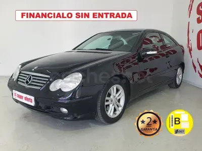 Usado Mercedes C180 143 CV (105 kW) 2003 Negro Berlina