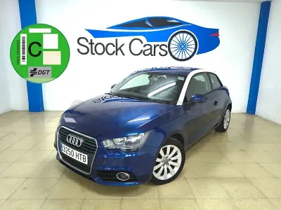 Usado Audi A1 Attraction 86 CV (63 kW) 2013 Azul Utilitario