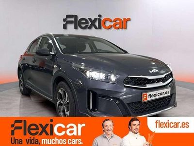 Usado Kia XCeed 101 CV (74 kW) 2024 Gris SUV