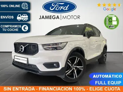 Begagnad Volvo XC40 R-Design 190 HK (139 kW) 2018 Vit SUV
