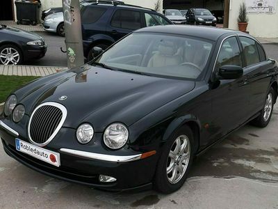 Usado Jaguar S-Type S 238 CV (175 kW) 2000 Verde Berlina