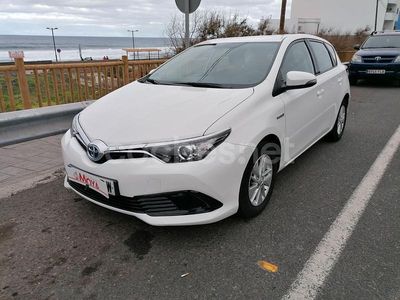 Blanco Usado 2017 Toyota Auris Hybrid Active Berlina | 17.200 € (Precio justo)