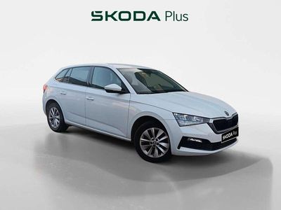 Blanco Usado 2024 Skoda Scala Ambition Utilitario | 17.990 € (Precio justo)