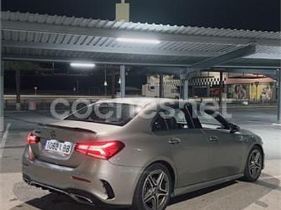 Usado Mercedes A180 116 CV (85 kW) 2019 Gris / plata Berlina