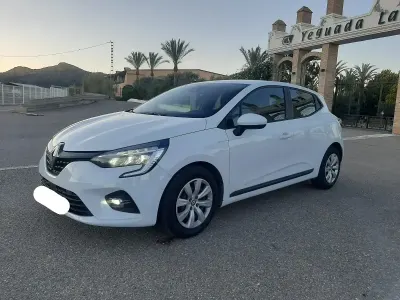 Usado Renault Clio Business 100 CV (73 kW) 2022 Blanco Utilitario