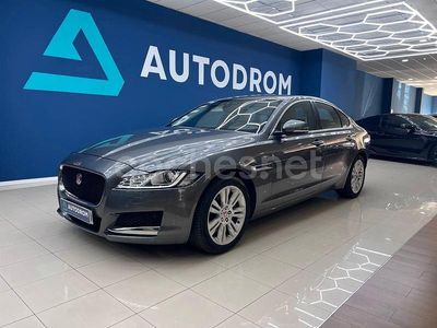 Gris / plata Usado 2017 Jaguar XF Prestige Berlina | 20.000 € (Caro)