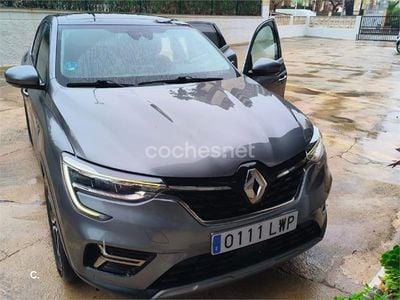 Usado Renault Arkana RS Line 145 CV (106 kW) 2022 Gris / plata SUV