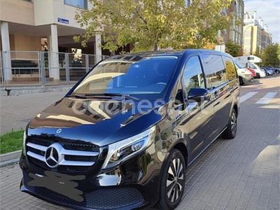Mercedes V220