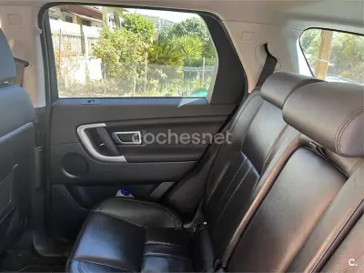Usado Land Rover Discovery Sport HSE 150 CV (110 kW) 2017 Negro SUV