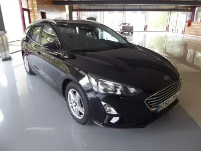 Begagnad Ford Focus Trend+ 120 HK (88 kW) 2021 Svart Kombi