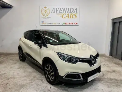 Usado Renault Captur Intens 90 CV (66 kW) 2014 Blanco SUV