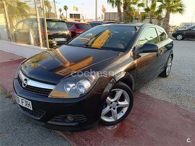 Negro Usado 2007 Opel Astra GTC Sport Berlina | 3250 € (Precio justo)