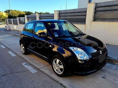 Usado Suzuki Swift GL 92 CV (67 kW) 2007 Negro Utilitario