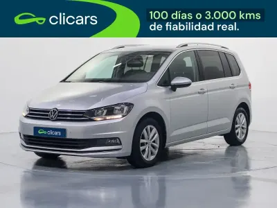 Usado VW Touran Advance 150 CV (110 kW) 2021 Gris Monovolumen