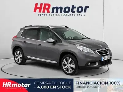 Usado Peugeot 2008 Allure 110 CV (80 kW) 2016 Gris SUV