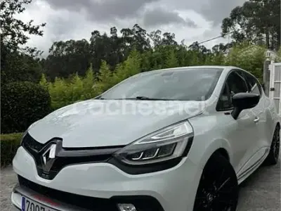 Usado Renault Clio IV Trophy 220 CV (161 kW) 2017 Blanco Berlina