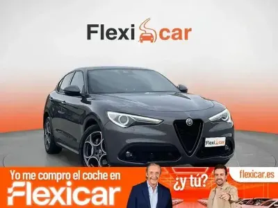 Usado Alfa Romeo Stelvio Sprint 160 CV (117 kW) 2022 Gris SUV