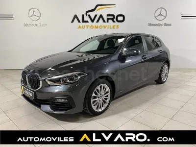 Usado BMW 118 Sport Line 136 CV (100 kW) 2020 Gris / plata Berlina