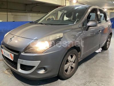 Beige Usado 2009 Renault Scénic III Dynamique Monovolumen | 4250 € (Precio justo)