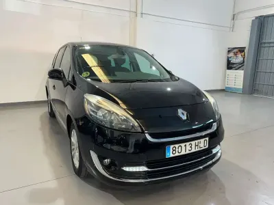Usado Renault Scénic III Dynamique 109 CV (80 kW) 2012 Negro Monovolumen