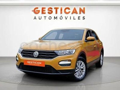 Usado VW T-Roc Advance 110 CV (80 kW) 2021 Amarillo SUV
