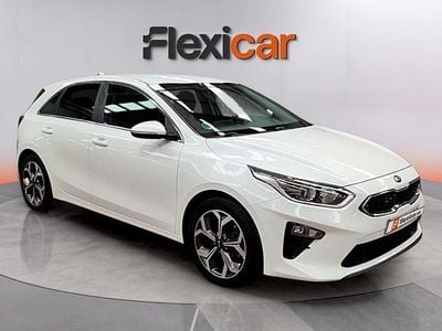 Używany Kia Ceed 115 KM (84 kW) 2018 Biały Hatchback