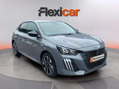 Usado Peugeot 208 Allure 100 CV (73 kW) 2025 Gris Utilitario
