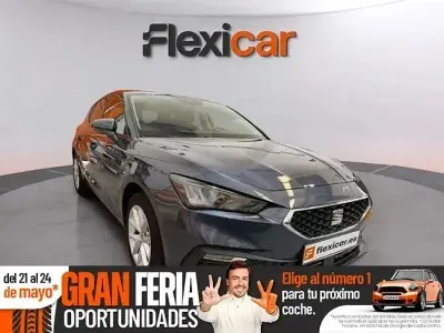 Usado Seat Leon Style 130 CV (95 kW) 2023 Gris