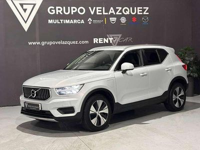 Usado Volvo XC40 Inscription 211 CV (155 kW) 2021 Plateado SUV