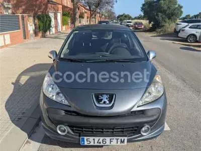 Usado Peugeot 207 110 CV (80 kW) 2007 Gris / plata Berlina