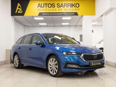 Usado Skoda Octavia Style 150 CV (110 kW) 2021 Azul Familiar