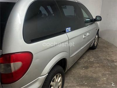 Gris / plata Usado 2001 Chrysler Voyager Monovolumen | 8900 €