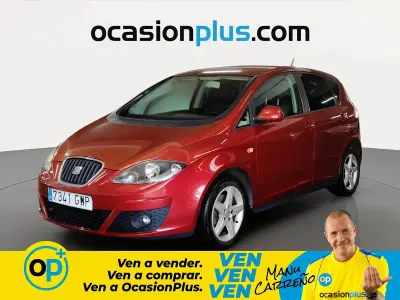 Usado Seat Altea Reference 105 CV (77 kW) 2010 Rojo Monovolumen