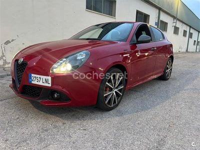 Usado Alfa Romeo Giulietta 120 CV (88 kW) 2021 Rojo Berlina