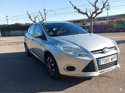 Käytetty Ford Focus Sport 125 HP (91 kW) 2013 Harmaa Sedan