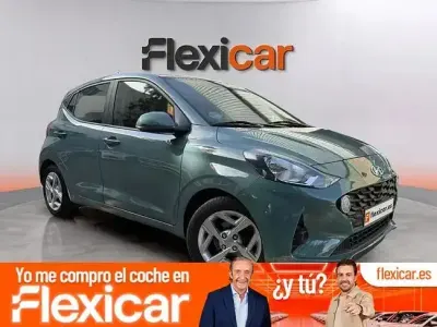 Usado Hyundai i10 67 CV (49 kW) 2022 Verde Utilitario