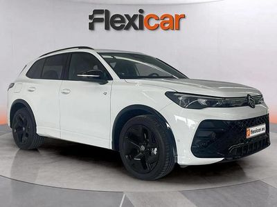 Blanco Nuevo 2025 VW Tiguan R-line SUV | 38.490 € (Precio justo)