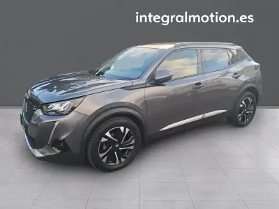 Usado Peugeot 2008 Allure 110 CV (80 kW) 2021 Varios colores SUV