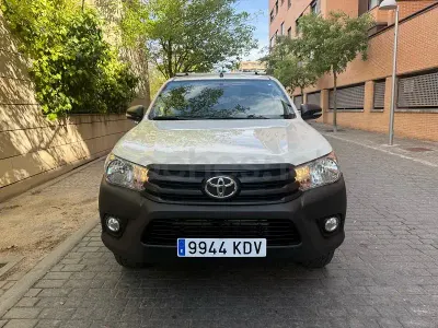 Usado Toyota HiLux 144 CV (105 kW) 2017 Blanco Pickup/Camioneta
