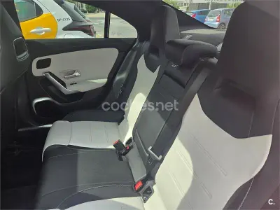 Usado Mercedes CLA200 136 CV (100 kW) 2019 Rojo Berlina