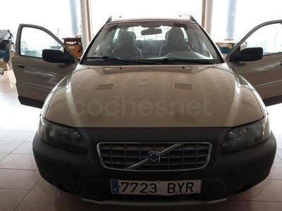 Usado Volvo V70 200 CV (147 kW) 2003 Verde Familiar