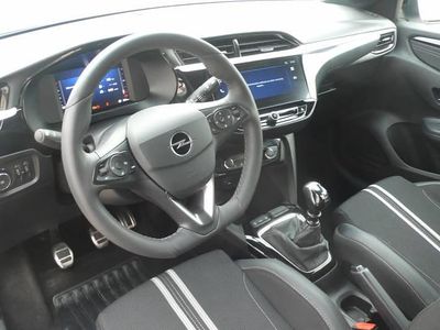 Usado Opel Corsa 101 CV (74 kW) 2023 Arktis white Berlina